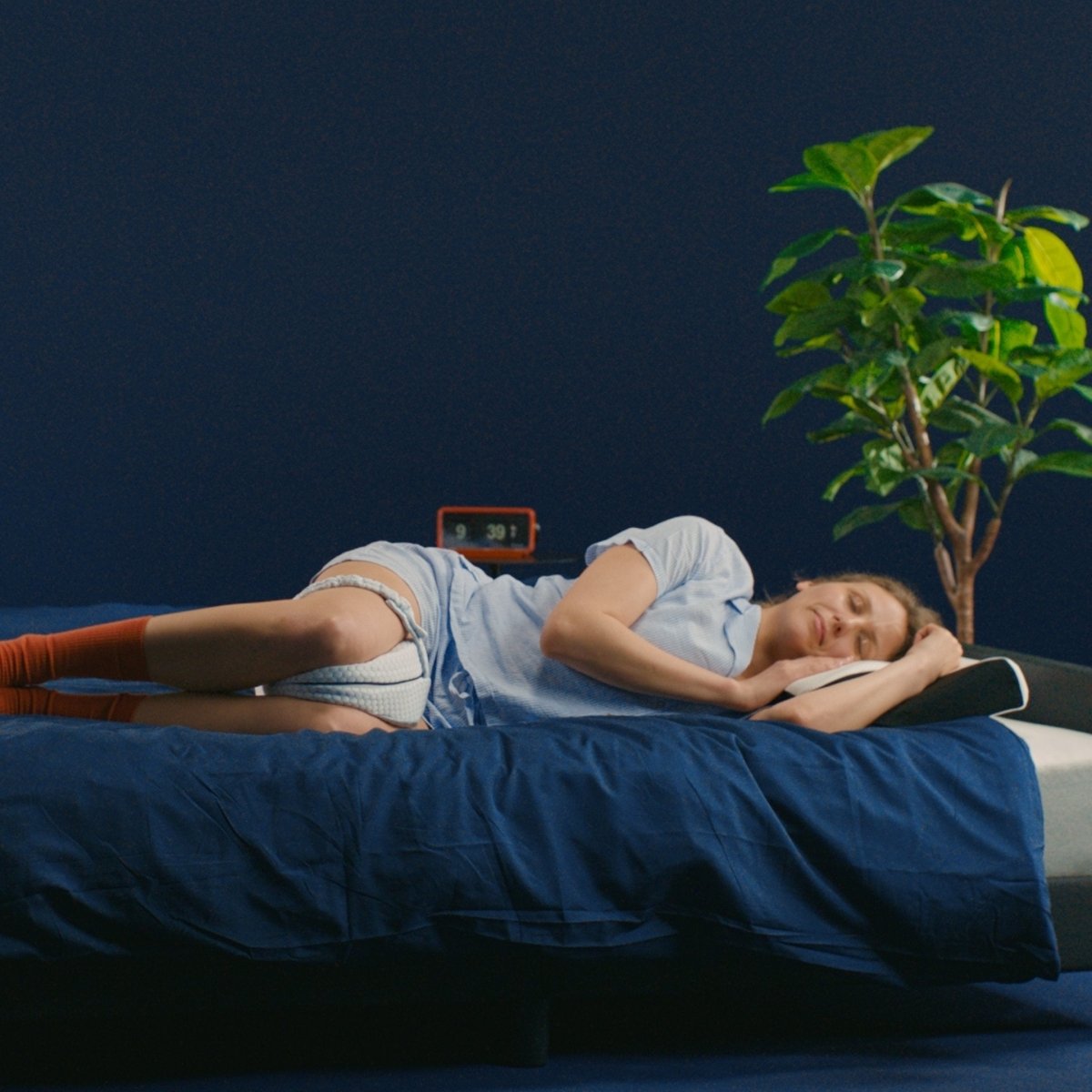 Coussin de genoux pour dormir : lequel choisir et comment bien l'utiliser ?
