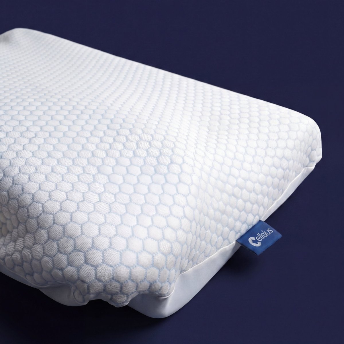 Taie d'oreiller fraîche et pratique (système drap housse) - Pose rapide, nuits fraîches